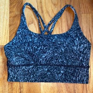 LULULEMON SPORTS BRA SIZE 4